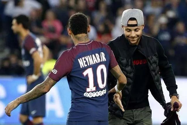 环境叙事成 环境叙事成